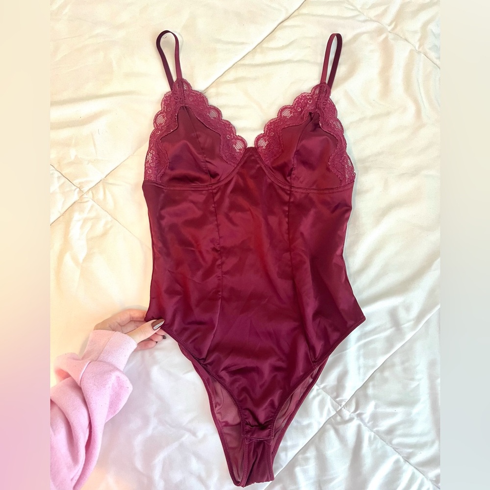 Maroon satin lace bodysuit - Picture 3 of 6